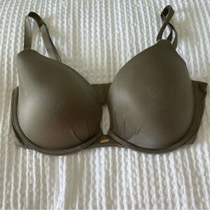 Women’s Victoria’s Secret 34DD Plunge Push Up Bra